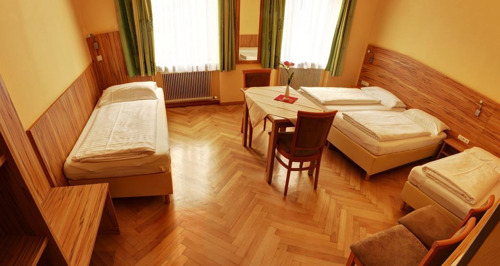 Pension Jahn Salzburgo Habitación foto